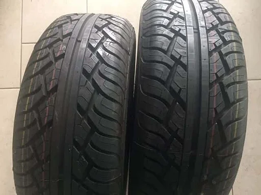 2 x 205-60-15 91H Nieuwe Blackstone CD2000 prijs per 2 stuks