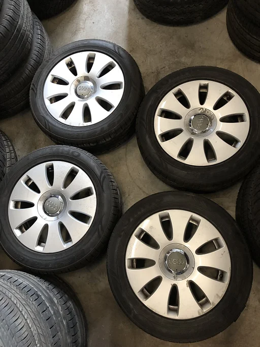 205-55-16 91Y Audi A4 Seat Skoda Zomerbanden set 5 x 112 NG 57,1 Mm Kumho Ecsta LE Sport