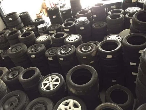 300 Sets Winterbanden en zomerbanden met velgen en zonder velgen