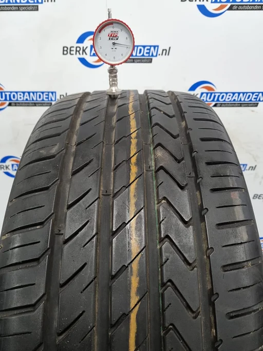 1x Lexani LX-Twenty 255/30 ZR24 97W XL 255/30/24 2553024 (Prijs = 1 band)