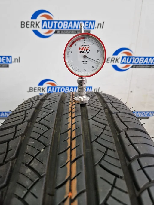2x Michelin Latitude Tour HP 235/65 R18 110V 235/65/18 2356518 (prijs = 2 banden)