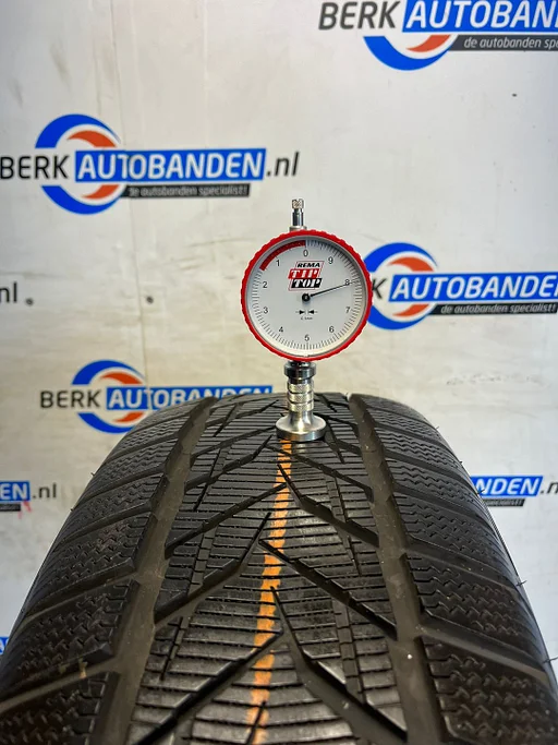 2x Vredestein Wintrac Xtreme S 215/60 R16 99H 215/60/16 2156016 (prijs = 2 banden)