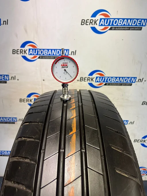 2x Bridgestone Turanza T005 225/55 R19 103H 225/55/19 2255519 (prijs = 2 banden)