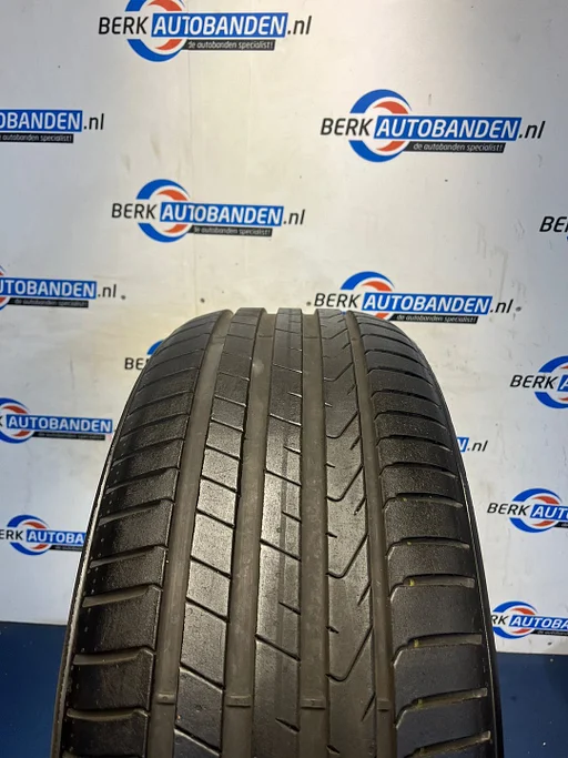 2x Pirelli Scorpion (A0) (DEMO) 235/45 R21 101T 235/45/21 2354521 (prijs = 2 banden)
