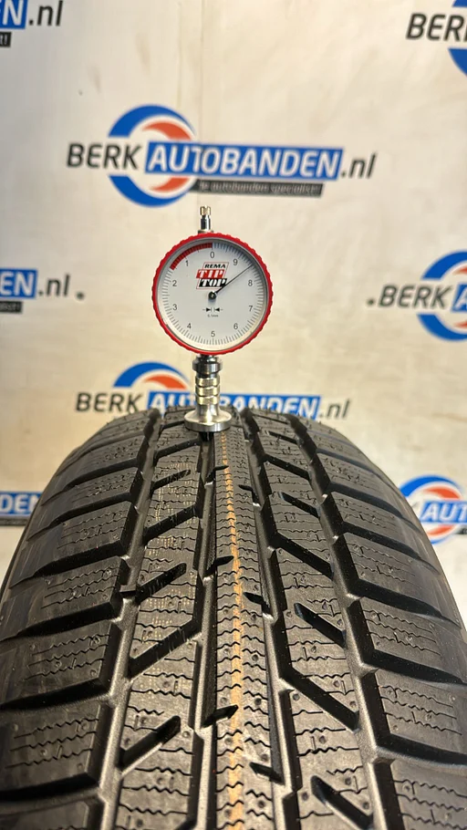 4x Yokohama W-Drive (DEMO) 185/60 R16 86H 185/60/16 1856016 (prijs = 4 banden)