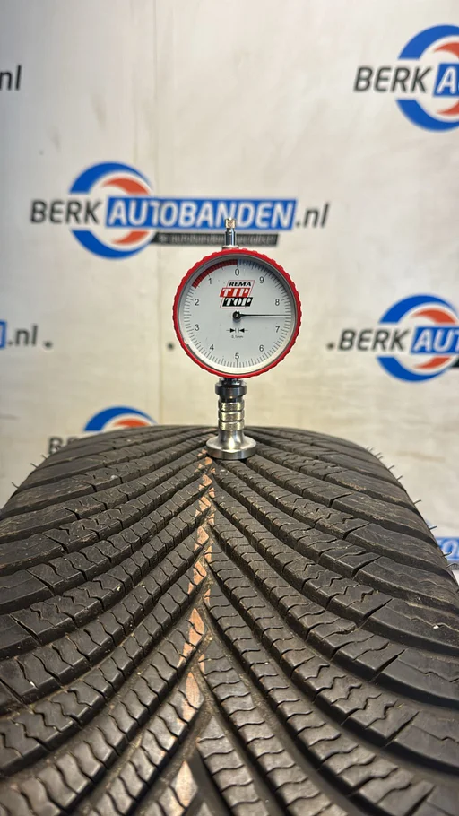 2x Michelin Alpin 5 215/55 R17 94H G1 215/55/17 2155517 (Prijs = 2 banden)
