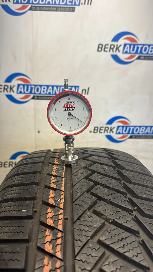 2x Continental WinterContact TS850P 235/55 R18 100H 235/55/18 2355518 (Prijs = 2 banden)