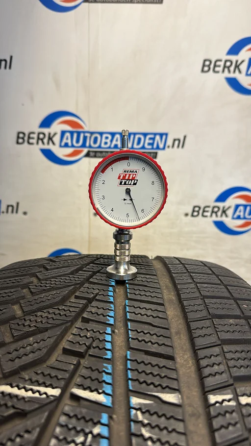 2x Hankook Winter I*cept Evo 2 255/40 R19 100V XL 255/40/19 2554019 (Prijs = 2 banden)