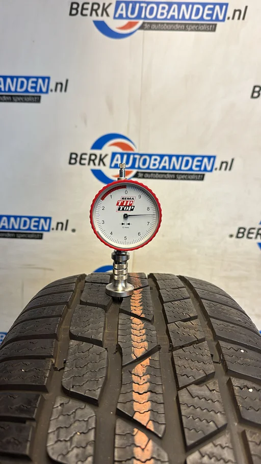 2x Continental ContiwinterContact TS830P 225/45 R19 96V 225/45/19 2254519 (Prijs = 2 banden)