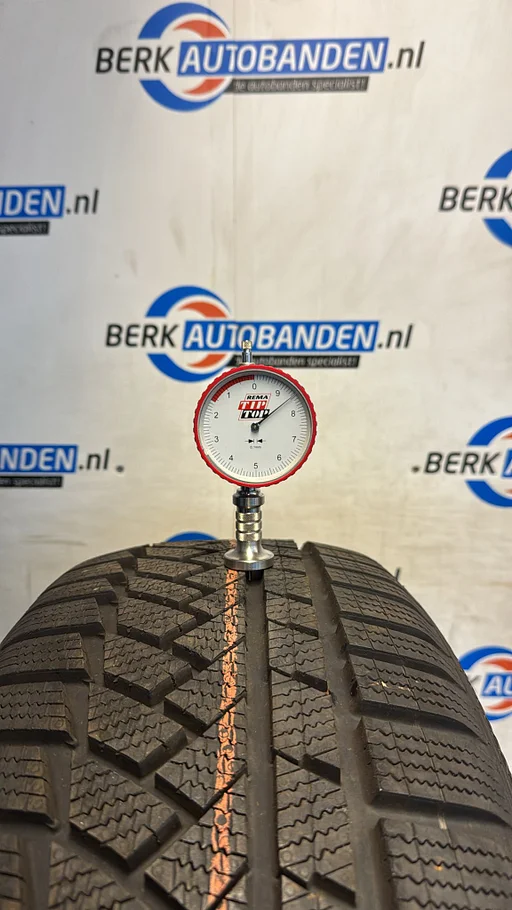 2x Continental WinterContact TS850P (Demo) 215/55 R18 95T 215/55/18 2155518 (Prijs = 2 banden)