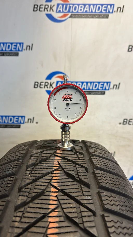 2x Vredestein Wintrac Xtreme S 215/65 R16 98H 215/65/16 2156516 (Prijs = 2 banden)