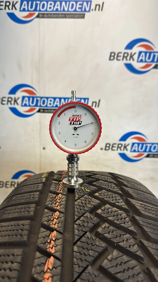 4x Continental Wintercontact TS850P 215/50 R19 93T 215/50/19 2155019 (prijs = 4 banden)