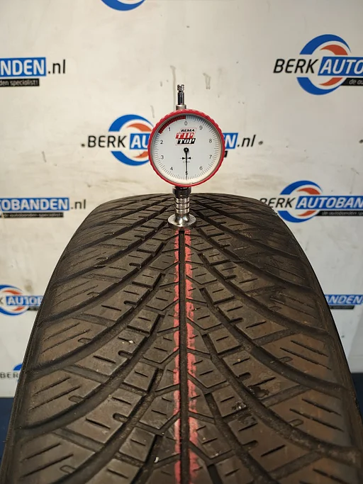 2x Yokohama BluEarth 4S 215/55 R18 99V 215/55/18 2155518 (prijs = 2 banden)