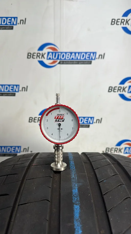 2x Pirelli P-Zero XL (AO) 295/35 R23 108Y 295/35/23 2953523 (prijs = 2 banden)
