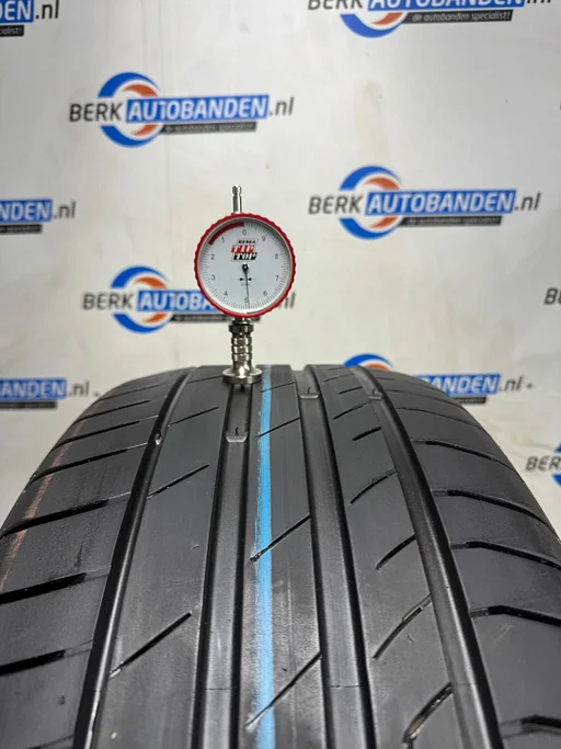 2x Kumho Ecsta PS71 SUV 265/50 ZR20 111W 265/50/20 2655020 (Prijs = 2 banden)