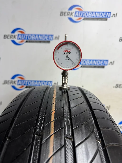 2x Michelin Primacy 4 215/65 R17 103V XL S1 215/65/17 2156517 (Prijs = 2 banden)