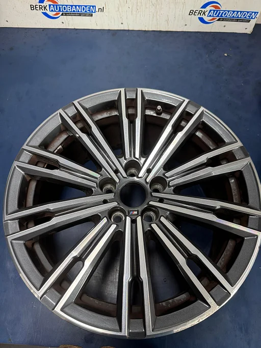 Originele BMW Styling 790 M-Line 18 inch breedset 5x112x66.6 (G20 / G21 / G22)