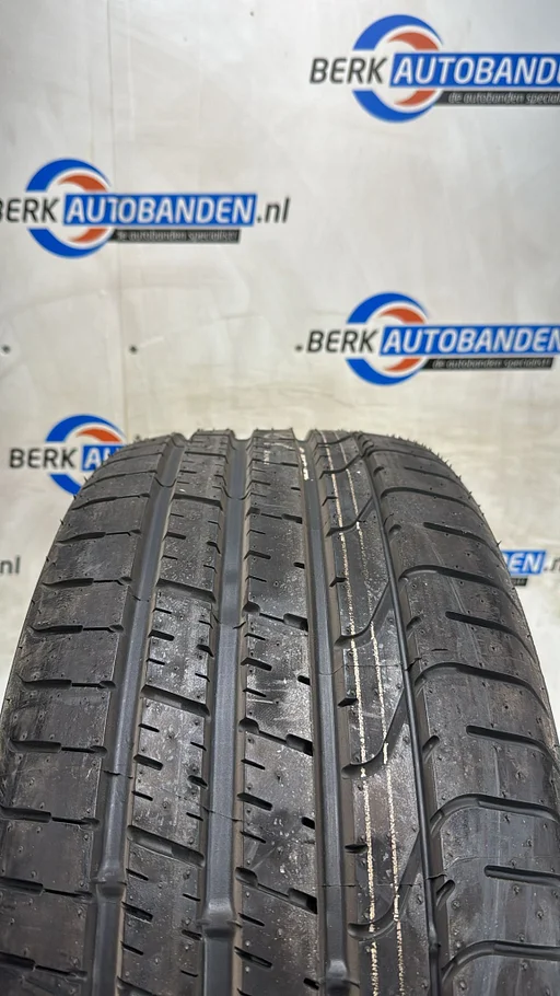 2x Pirelli P-Zero * XL (RFT) (NIEUW) 245/30 R19 89Y 245/30/19 2453019 (prijs = 2 banden)