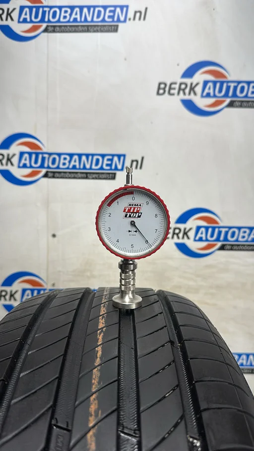 2x Michelin Primacy 4 ZP (RFT) 205/60 R16 92W 205/60/16 2056016 (prijs = 2 banden)