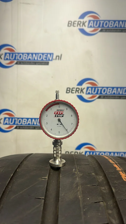 2x Yokohama Advan Sport V107 * 315/30 R23 111Y XL 315/30/23 3153023 (Prijs = 2 banden)