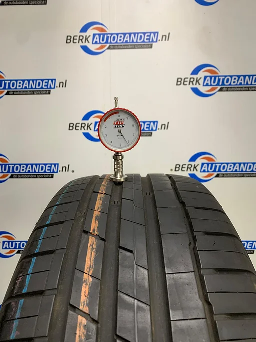 2x Hankook Ventus S1 Evo3 SUV 235/55 R19 105W 235/55/19 2355519 (prijs = 2 banden)
