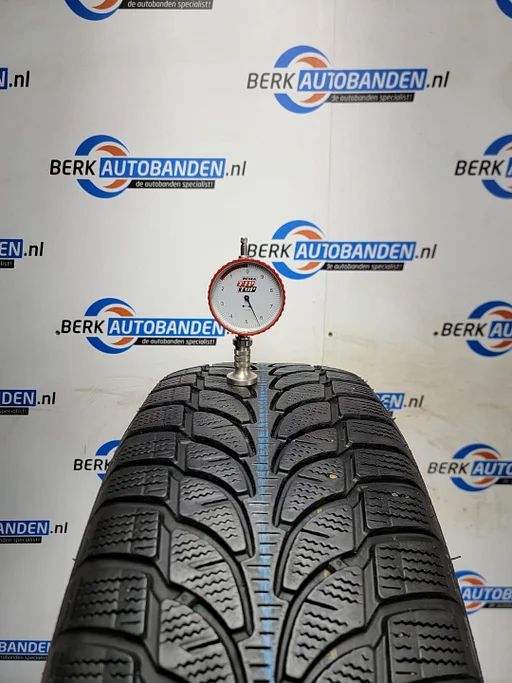 2x Bridgestone Blizzak 225/65 R17 102H 225/65/17 2256517 (prijs = 2 banden)
