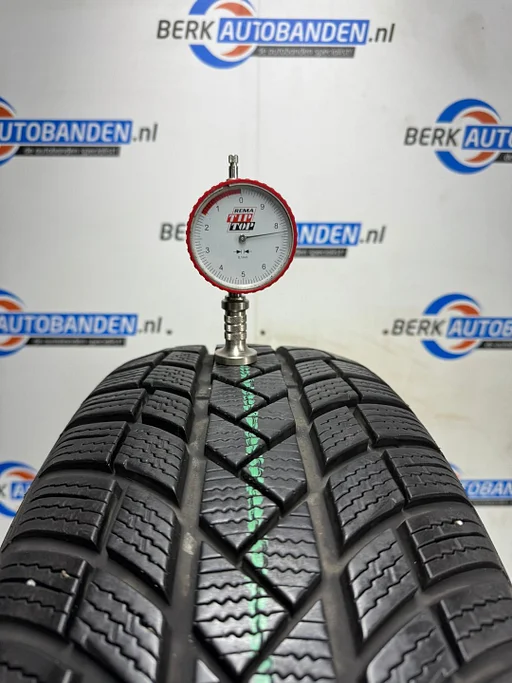 2x Vredestein Wintrac Pro 215/65 R17 99V 215/65/17 2156517 (Prijs = 2 banden)