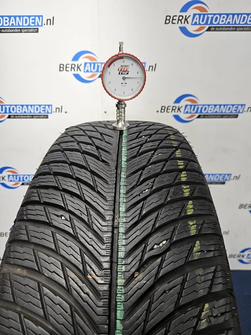 2x Michelin Pilot Alpin 5 SUV 225/60 R18 104H 225/60/18 2256018 (prijs = 2 banden)