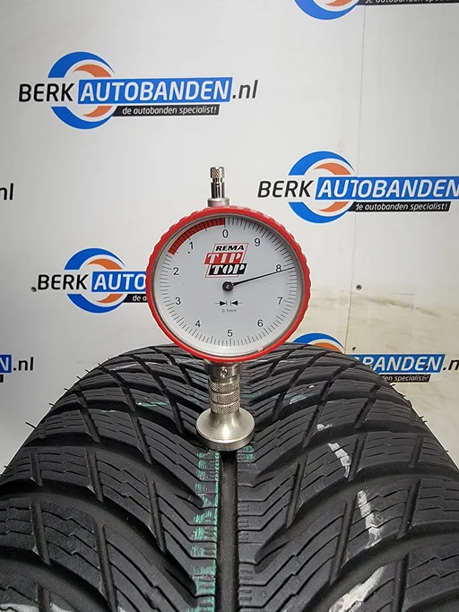 4x Michelin Pilot Alpin 5 SUV XL 235/65 R17 108H 235/65/17 2356517 (prijs = 4 banden)