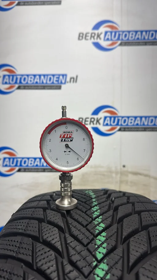 2x Bridgestone Blizzak LM001 205/55 R19 97H 205/55/19 2055519 (Prijs = 2 banden)