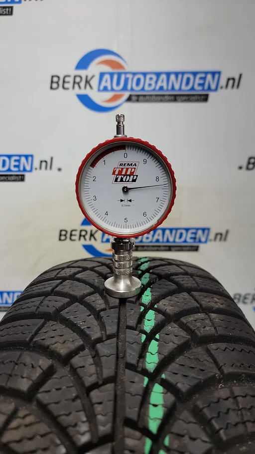 2x Goodyear Ultra Grip 9+ 195/65 R15 91H 195/65/15 1956515 (Prijs = 2 banden)