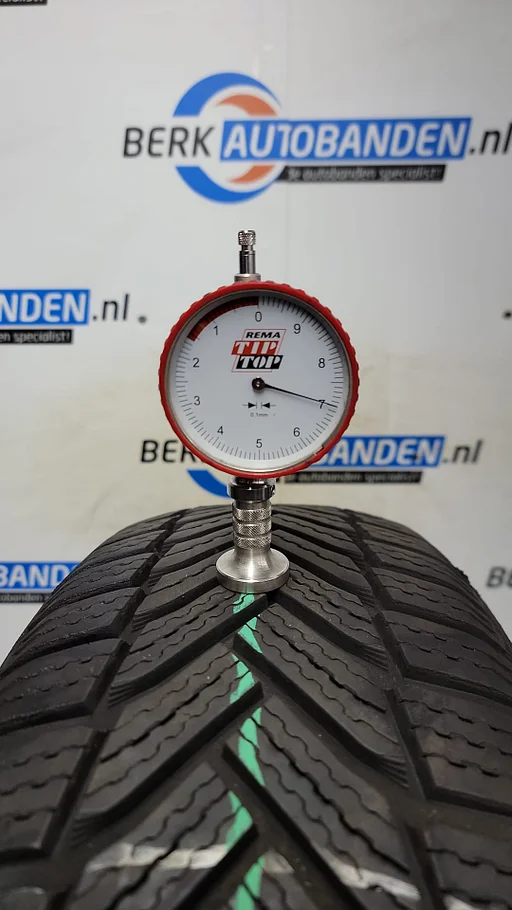 4x Michelin Alpin 6 (DEMO) 195/60 R15 88T 195/60/15 1956015 (Prijs = 4 banden)
