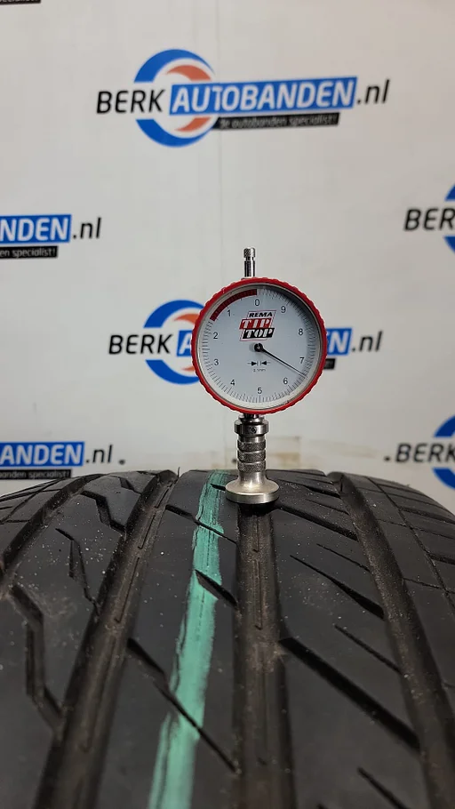 2x Landsail LS588 SUV 275/40 R20 106W XL 275/40/20 2754020 (Prijs = 2 banden)
