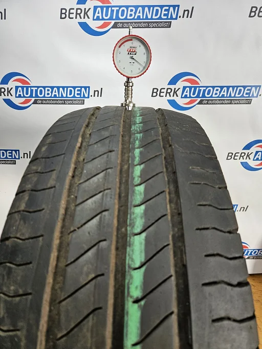 2x Continental Vancontact Ultra 235/65 R16C 121/119R 235/65/16C 2356516C (Prijs = 2 banden)