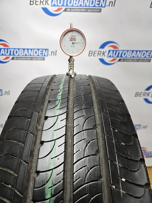 2x Goodyear Efficientgrip Cargo 215/65 R16C 109/107T 215/65/16C 2156516C (prijs = 2 banden)