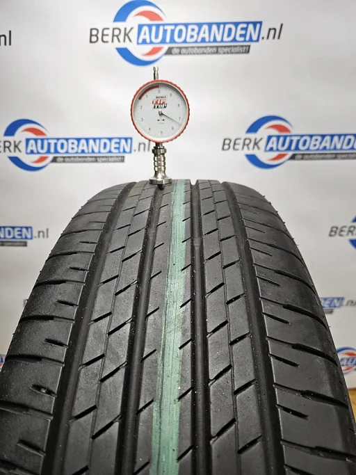 2x Bridgestone Alenza H/L33 225/60 R18 100H 225/60/18 2256018 (prijs = 2 banden)