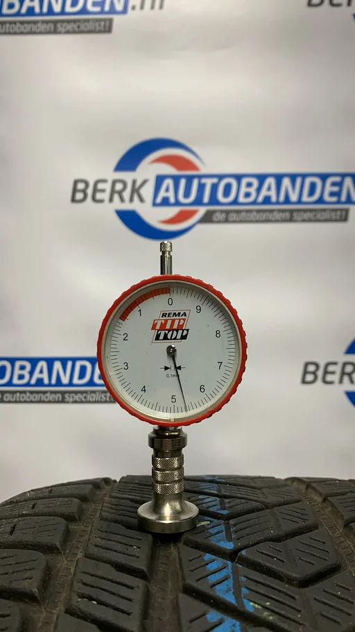 2x Pirelli Scorpion Winter MO1 295/35 R21 107V 295/35/21 2953521 (prijs = 2 banden)