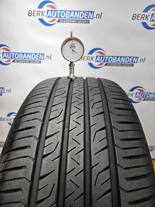 4x Goodyear Efficientgrip Performance SUV XL 245/45 R19 102V 245/45/19 2454519 (prijs = 4 banden)
