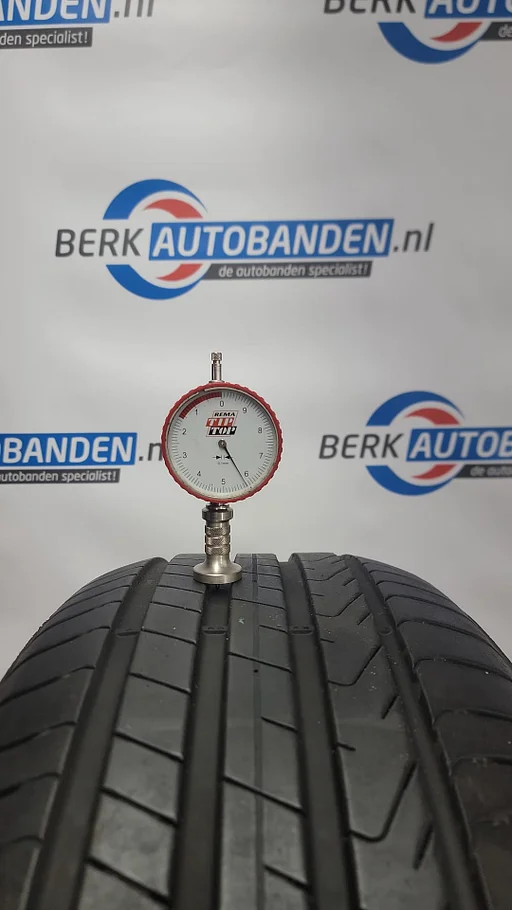 4x Pirelli Cinturato P7 Elekt 235/50 R19 99T 235/50/19 2355019 (prijs = 4 banden)