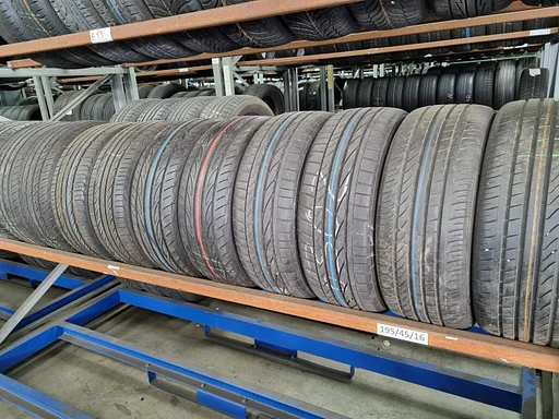 195/45/16 zomerbanden diverse A-merken 6+mm vanaf €40 p st. 1954516 195/45 R16