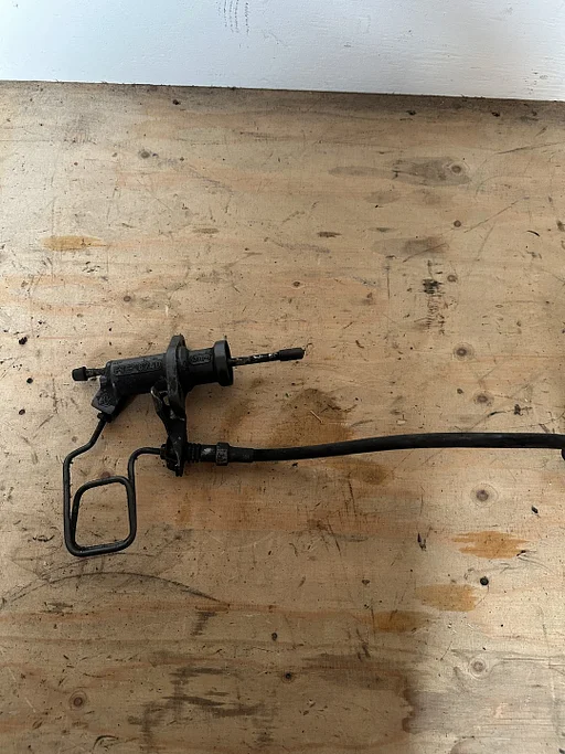 Koppeling hoofdcilinder BMW 3 serie E46 - FTE6740