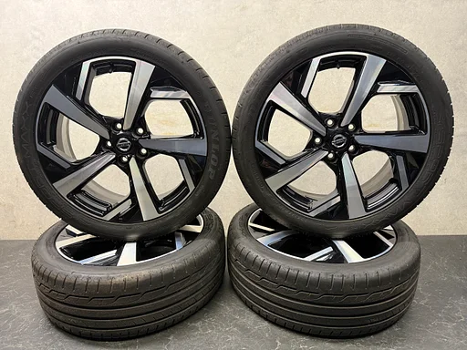 19” Nissan Juke F16, Qashqai J11, Kadjar Velgen + Banden 225/45/19 225/45R19 225-45-19 225 45 19 225 45 R 19 2254519 originele wielen set 19 inch 5x114,3Renault Symbioz (2024 - 2027) Renault Symbioz