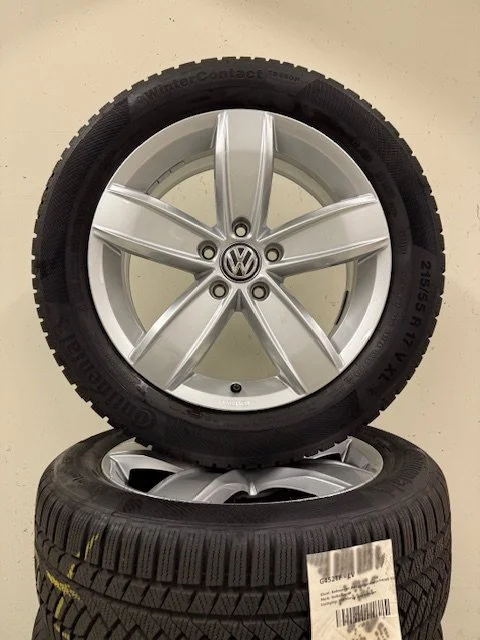 17" Originele VW Golf Passat Corvara velgen + winterbanden