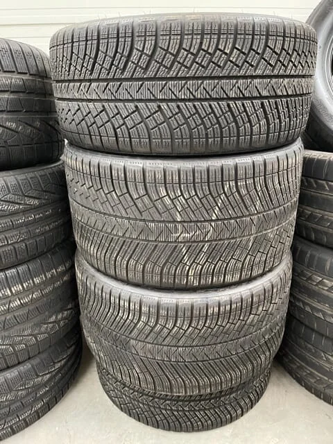 20'' Porsche N 991 911 Winterbanden 245-35-20 Pirelli
