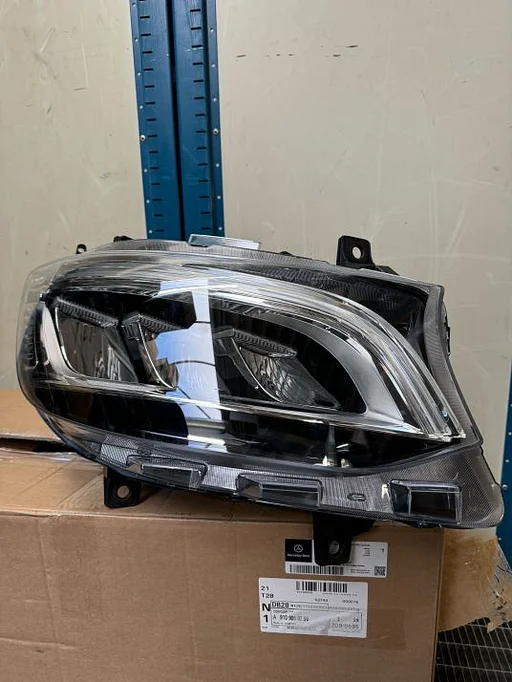 A9109068200 W910 Sprinter Koplamp rechts LED High Performance