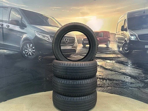 Zomerbanden Demo 235/50R19 Bridgestone T005 99W MO €100 p/s (#511)