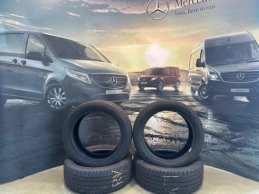 Zomerbanden 235/50R19 Goodyaer Cargo (#756)