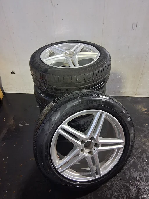 Mercedes GLC Velgen set + banden