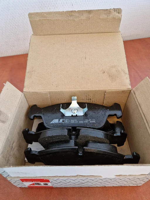 A.B.S. 36678 Remblokken