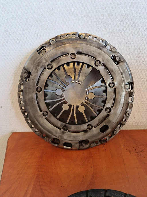 Koppelingsplaat Volkswagen met motorcode BLS